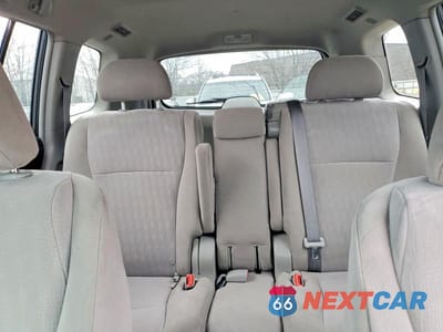 Zdjęcie 10 z 13 samochodu: 2011 TOYOTA HIGHLANDER BASE VIN:5TDZK3EH1BS044476 - miniatura