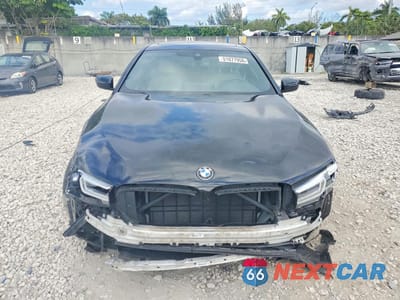 Piąte zdjęcie samochodu w środku: 2021 BMW 530 I VIN:WBA53BH04MCF31185 - miniatura