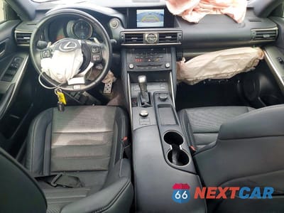 Zdjęcie 8 z 12 samochodu: 2017 LEXUS IS 300 VIN:JTHCM1D20H5024623 - miniatura