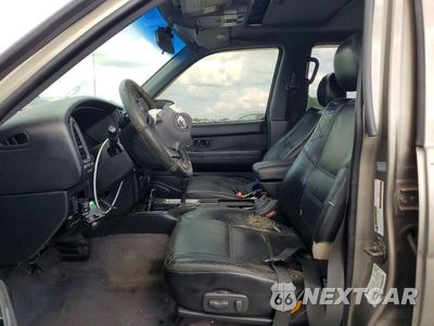 Zdjęcie 7 z 12 samochodu: 2004 NISSAN PATHFINDER SE VIN:JN8DR09X64W806407 - miniatura