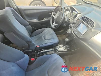 Zdjęcie 8 z 12 samochodu: 2009 HONDA FIT SPORT VIN:JHMGE88479S041733 - miniatura