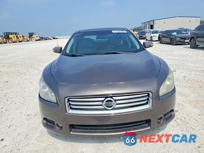 Piąte zdjęcie samochodu w środku: 2014 NISSAN MAXIMA 3.5 SV VIN:1N4AA5AP7EC473951 - miniatura