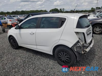 Drugie zdjęcie samochodu z przodu: 2014 CHEVROLET SONIC LS VIN:1G1JA6SHXE4133283 - miniatura
