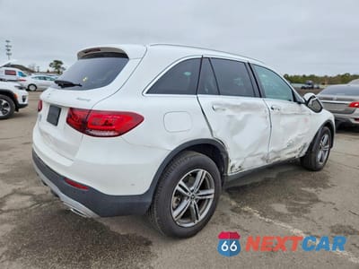 Trzecie zdjęcie samochodu z tyłu: 2021 MERCEDES-BENZ GLC 300 4MATIC VIN:W1N0G8EB4MF919841 - miniatura