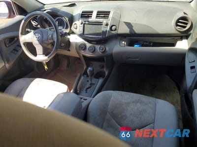 Zdjęcie 8 z 13 samochodu: 2011 TOYOTA RAV4 BASE VIN:2T3ZF4DV8BW068287 - miniatura