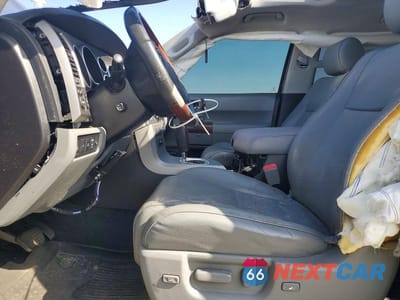 Zdjęcie 7 z 12 samochodu: 2016 TOYOTA SEQUOIA PLATINUM VIN:5TDDW5G1XGS144383 - miniatura