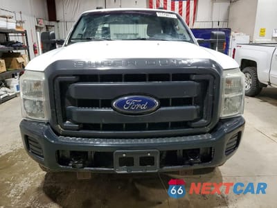 Piąte zdjęcie samochodu w środku: 2014 FORD F250 SUPER DUTY UTILITY / SERVICE TRUCK VIN:1FT7X2B62EEA27539 - miniatura