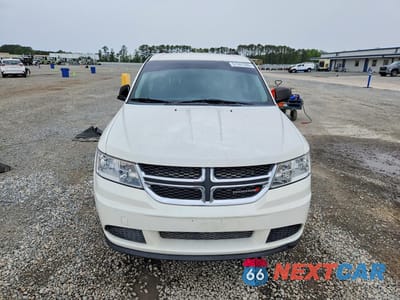 Piąte zdjęcie samochodu w środku: 2016 DODGE JOURNEY SE VIN:3C4PDCAB1GT247111 - miniatura
