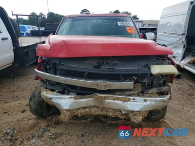 Piąte zdjęcie samochodu w środku: 2002 CHEVROLET SILVERADO 2500 FLATBED TRUCK VIN:1GCHK29U42E279120 - miniatura