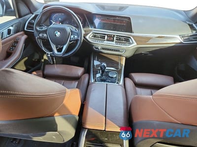 Zdjęcie 8 z 13 samochodu: 2019 BMW X5 XDRIVE40I VIN:5UXCR6C57KLK83770 - miniatura