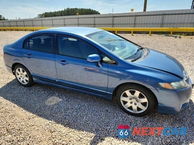 Czwarte zdjęcie samochodu z boku: 2010 HONDA CIVIC LX VIN:2HGFA1F56AH306134 - miniatura