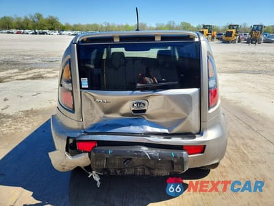 Zdjęcie 6 z 12 samochodu: 2010 KIA SOUL + VIN:KNDJT2A27A7179847 - miniatura