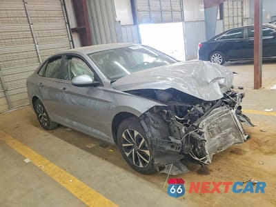 Czwarte zdjęcie samochodu z boku: 2025 VOLKSWAGEN JETTA S VIN:3VW5X7BU3SM022825 - miniatura