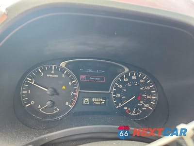 Zdjęcie 9 z 13 samochodu: 2015 NISSAN PATHFINDER SV VIN:5N1AR2MM4FC622977 - miniatura