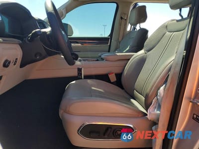 Zdjęcie 7 z 12 samochodu: 2024 JEEP WAGONEER SERIES I VIN:1C4SJUAP5RS104817 - miniatura