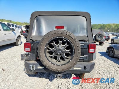 Zdjęcie 6 z 12 samochodu: 2016 JEEP WRANGLER UNLIMITED SPORT VIN:1C4BJWDG3GL196377 - miniatura