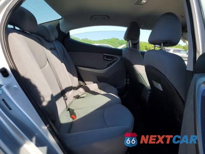 Zdjęcie 10 z 12 samochodu: 2013 HYUNDAI ELANTRA GLS VIN:5NPDH4AE3DH288990 - miniatura