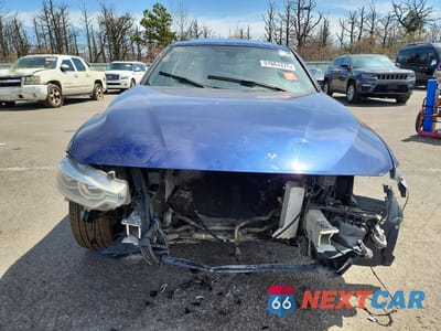 Piąte zdjęcie samochodu w środku: 2016 BMW 340 XI VIN:WBA8B7C50GK703056 - miniatura