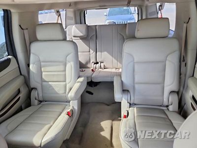 Zdjęcie 10 z 14 samochodu: 2019 GMC YUKON XL DENALI VIN:1GKS2HKJ2KR318177 - miniatura