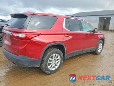 Trzecie zdjęcie samochodu z tyłu: 2018 CHEVROLET TRAVERSE LT VIN:1GNEVGKW6JJ140588 - miniatura