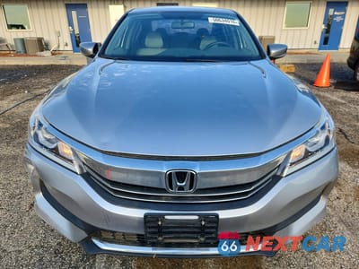 Piąte zdjęcie samochodu w środku: 2017 HONDA ACCORD LX VIN:1HGCR2F39HA173006 - miniatura