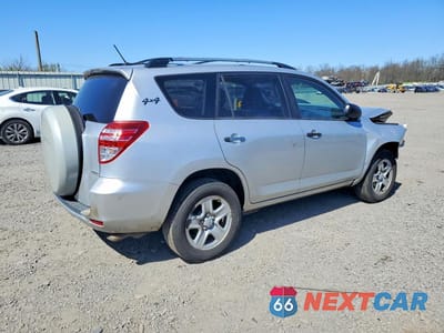 Trzecie zdjęcie samochodu z tyłu: 2010 TOYOTA RAV4 BASE VIN:2T3BF4DV7AW036429 - miniatura