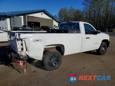 Trzecie zdjęcie samochodu z tyłu: 2013 CHEVROLET SILVERADO K1500 VIN:1GCNKPE0XDZ414325 - miniatura