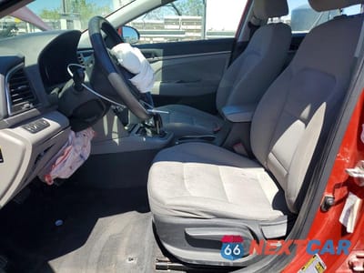 Zdjęcie 7 z 12 samochodu: 2018 HYUNDAI ELANTRA SEL VIN:5NPD84LF3JH293494 - miniatura