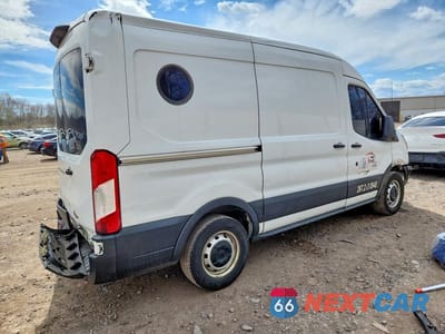 Trzecie zdjęcie samochodu z tyłu: 2019 FORD TRANSIT T-150 VIN:1FTYE1CM7KKA76041 - miniatura
