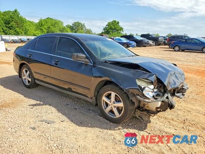 Czwarte zdjęcie samochodu z boku: 2005 HONDA ACCORD LX VIN:1HGCM56425A126274 - miniatura