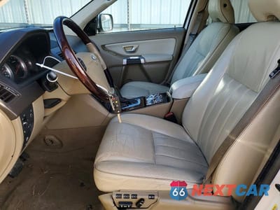 Zdjęcie 7 z 13 samochodu: 2013 VOLVO XC90 3.2 VIN:YV4952CZ6D1634117 - miniatura