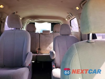 Zdjęcie 10 z 13 samochodu: 2011 TOYOTA SIENNA BASE 7-PASSENGER VIN:5TDZK3DC9BS010100 - miniatura