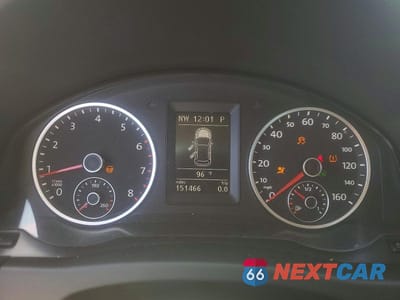 Zdjęcie 9 z 13 samochodu: 2010 VOLKSWAGEN TIGUAN SE VIN:WVGBV7AX6AW000979 - miniatura