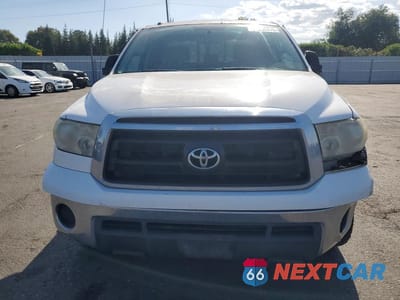 Piąte zdjęcie samochodu w środku: 2011 TOYOTA TUNDRA DOUBLE CAB SR5 VIN:5TFRY5F17BX114519 - miniatura