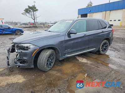 2015 BMW X5 5UXKR6C54F0J78218 - główne zdjęcie licytacji z USA - miniatura