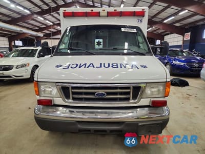 Piąte zdjęcie samochodu w środku: 2006 FORD ECONOLINE E350 SUPER DUTY CUTAWAY VAN VIN:1FDWE35P86HA97344 - miniatura