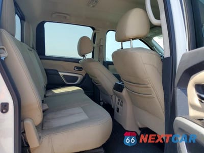 Zdjęcie 10 z 13 samochodu: 2018 NISSAN TITAN XD SV VIN:1N6AA1F42JN512720 - miniatura
