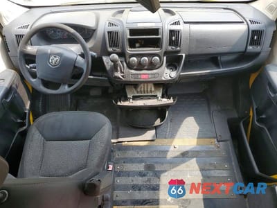 Zdjęcie 8 z 13 samochodu: 2016 RAM PROMASTER 3500 3500 HIGH VIN:3C6URVJG2GE108063 - miniatura