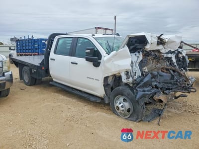 Czwarte zdjęcie samochodu z boku: 2023 CHEVROLET SILVERADO K3500 VIN:1GB4YSEY1PF146410 - miniatura
