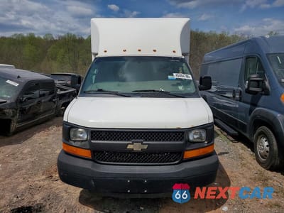 Piąte zdjęcie samochodu w środku: 2015 CHEV EXPRESS G3500 VIN:1GB0G2CG9F1277527 - miniatura
