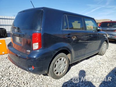 Trzecie zdjęcie samochodu z tyłu: 2013 SCION XB BASE VIN:JTLZE4FE7DJ035433 - miniatura