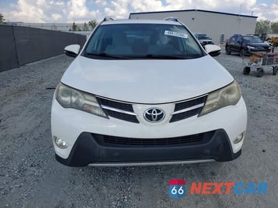 Piąte zdjęcie samochodu w środku: 2014 TOYOTA RAV4 XLE VIN:JTMWFREV1EJ007929 - miniatura