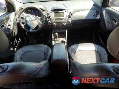 Zdjęcie 8 z 13 samochodu: 2011 HYUNDAI TUCSON GLS VIN:KM8JU3AC0BU129124 - miniatura