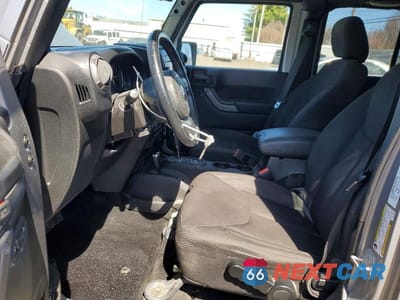 Zdjęcie 7 z 12 samochodu: 2014 JEEP WRANGLER UNLIMITED SPORT VIN:1C4BJWDG4EL157021 - miniatura