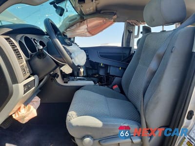 Zdjęcie 7 z 12 samochodu: 2012 TOYOTA TUNDRA CREWMAX SR5 VIN:5TFEY5F10CX117181 - miniatura