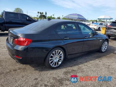 Trzecie zdjęcie samochodu z tyłu: 2016 BMW 535 XI VIN:WBA5B3C56GG256814 - miniatura