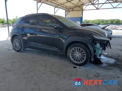 Czwarte zdjęcie samochodu z boku: 2018 HYUNDAI KONA SEL VIN:KM8K62AA4JU075543 - miniatura
