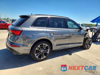 Trzecie zdjęcie samochodu z tyłu: 2025 AUDI Q7 PREMIUM PLUS VIN:WA1LVBF78SD005015 - miniatura