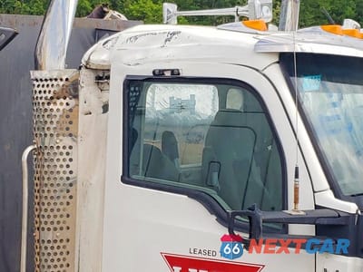Zdjęcie 9 z 10 samochodu: 2021 KENWORTH CONSTRUCTION T880 VIN:1NKZXPTX2MJ440546 - miniatura