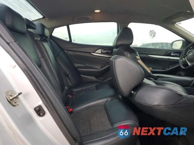 Zdjęcie 10 z 13 samochodu: 2017 NISSAN MAXIMA 3.5 SR VIN:1N4AA6AP3HC393654 - miniatura